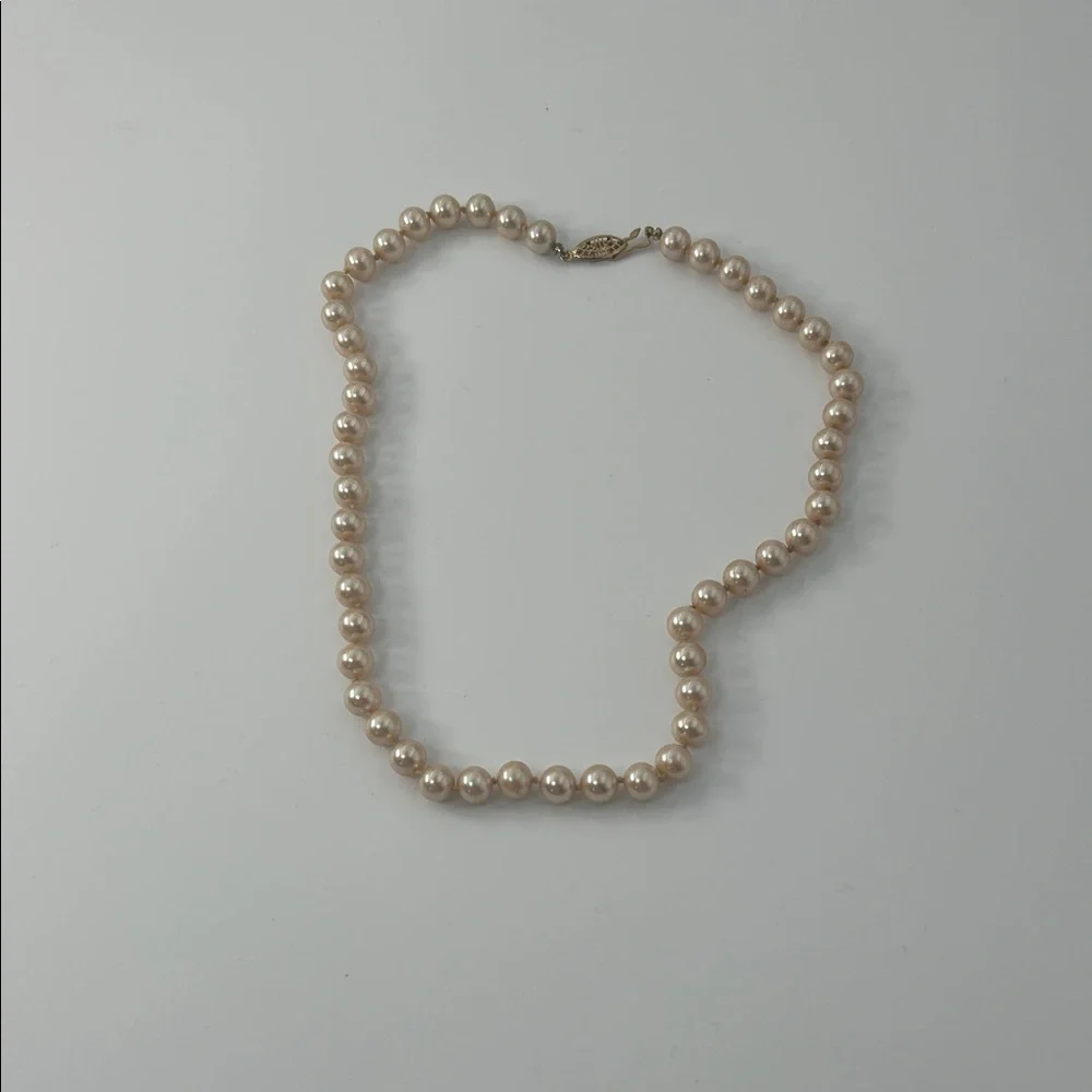 Classic Cream Pearl Necklace - Picture 9 of 16